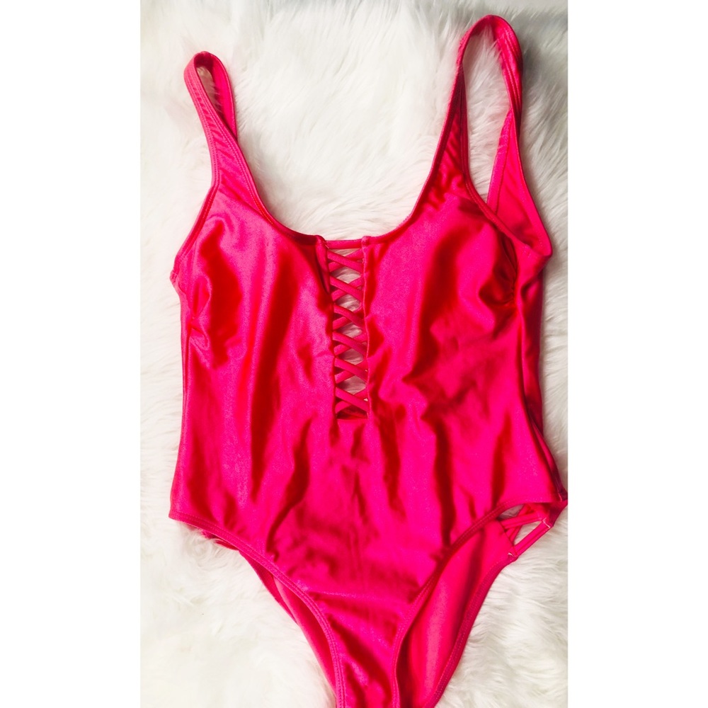Heat Swim Metallic Pink One Piece✨SMALL